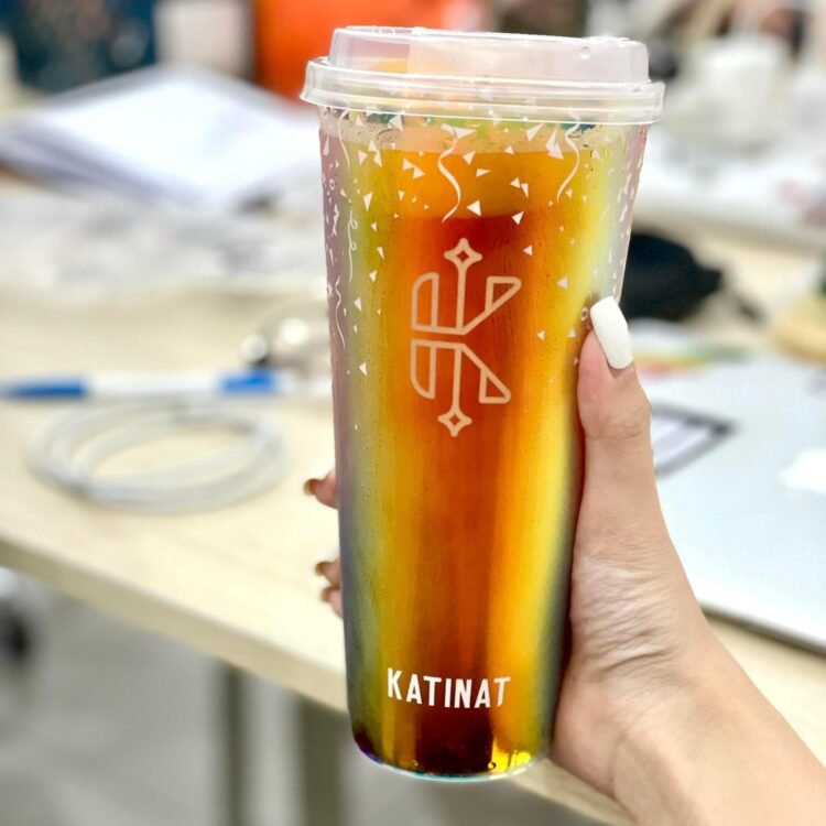 NHANH CHÂN NHẬN LY CẦU VỒNG SIÊU XINH TẠI KATINAT

 Đây là phiên bản ly đặc biệt...