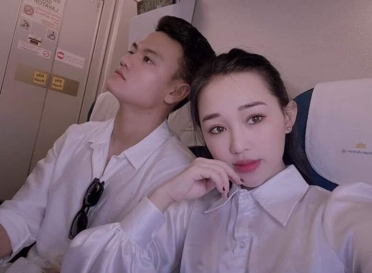 NGƯỠNG MỘ TINH THẦN YÊU BÓNG ĐÁ CỦA VỢ TUYỂN THỦ QUỐC GIA HỒ TẤN TÀI   Không chỉ...