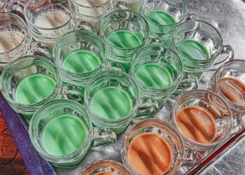 SỮA ĐẬU NÀNH BẠC HÀ CÓ TIẾNG QUẬN 5
 Quán sữa nằm ở vỉa hè chùa Thiên Hậu, có mó...