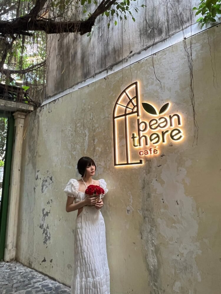 Beanthere Cafe
 3/5 Hoàng Sa, Phường Đa Kao, Quận 1
 55xu-90xu
 8AM - 22PM
Chạy ...