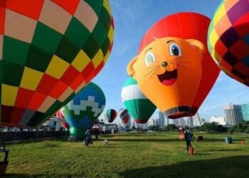 TỚI THỦ THIÊM NGAY THÔI, KHINH KHÍ CẦU BAY RỢP TRỜI RỒI! 

Ngày hội Khinh khí cầ...