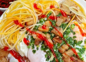 BỘT CHIÊN TRỨNG LÒNG ĐÀO ĐỈNH NHẤT TRONG LÒNG TUI 

 Nay ghé lại chỗ mặt tiền ha...