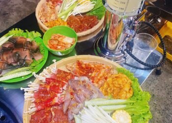 Lươn Nướng - Bò Xèo A Bảo
Chỉ Từ 135 cành 

Mấy hôm tan ca sớm xíu là rủ rê liền...