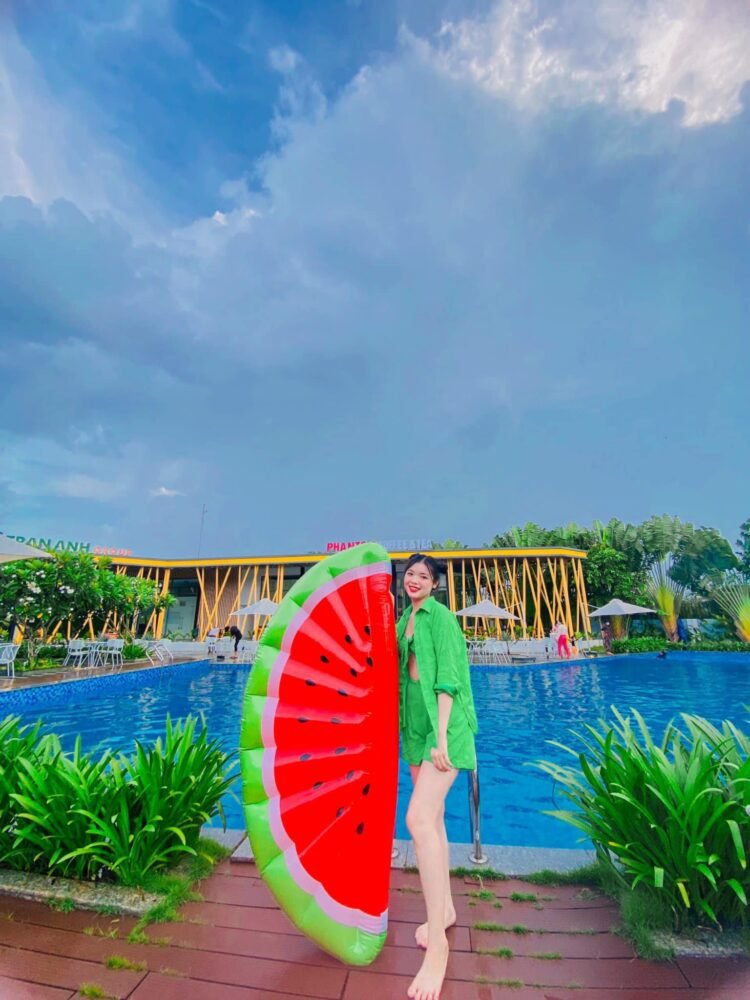 𝐏𝐡𝐚́𝐭 𝐇𝐢𝐞̣̂𝐧 𝐓𝐡𝐞̂𝐦 𝐌𝐨̣̂𝐭 𝐐𝐮𝐚́𝐧 𝐂𝐚𝐟𝐞 𝐕𝐢𝐞𝐰 𝐇𝐨̂̀ 𝐁𝐨̛𝐢 𝐒𝐢𝐞̂𝐮 Đ𝐞̣𝐩 𝐂𝐮̛̣𝐜 𝐇𝐨𝐭 𝐒𝐚́𝐭 𝐁𝐞...