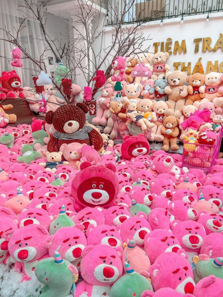 Cái quán này thật sự là quá đầu tư luôn mỗi mùa 1 concept =)) Khum còn gì hơn để...