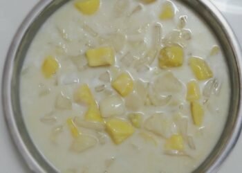 Để có được những tình cảm của khách hàng không phải dễ. Bán 30 Năm ở vỉa hè trườ...