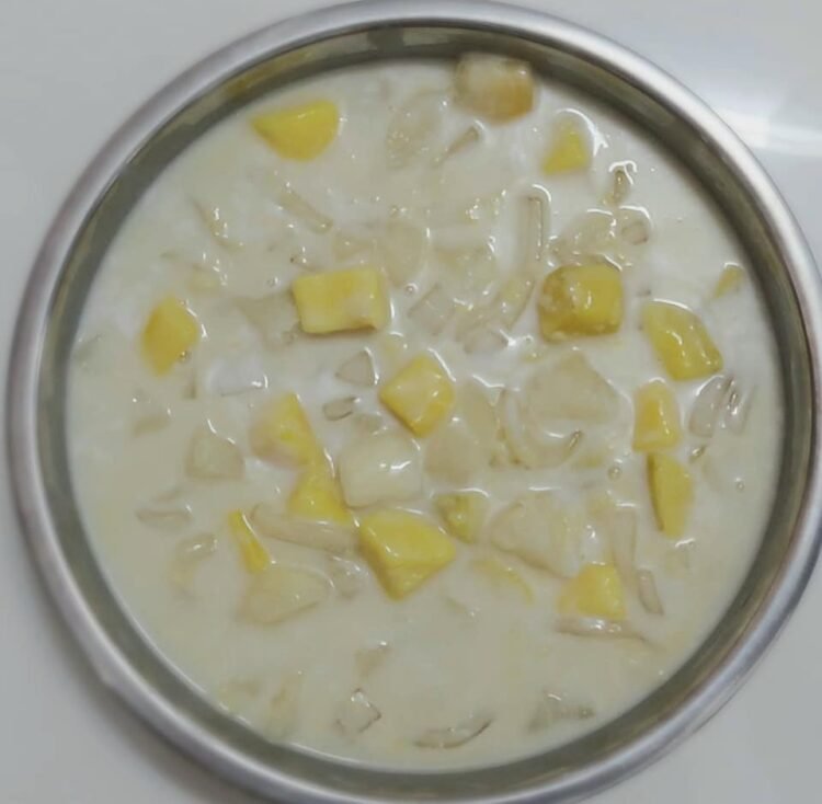 Để có được những tình cảm của khách hàng không phải dễ. Bán 30 Năm ở vỉa hè trườ...