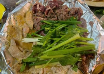 NẦM BÒ NƯỚNG TÙNG BÉO GIỮA LÒNG SÀI GÒN 
- Hôm nay mới có dịp kiểm chứng. Ban đầ...