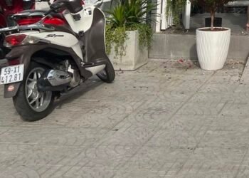 Tôi tên: Đoàn Thị Xuân Huệ
Sn: 1973 (Nữ)
Hôm nay ngày 13.02.2023 vào lúc 8h30 bị...