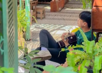 QUÁN CAFE ĐẦY SỰ HOÀI NIỆM 
Lâu rồi mới ghé lại đây, một quán cafe vintage nhẹ n...