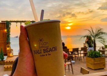 1 chiếc quán cafe wiew biển cực chiill ở Vũng Tàu 
 Địa Chỉ: cà Phê Nali, đường ...