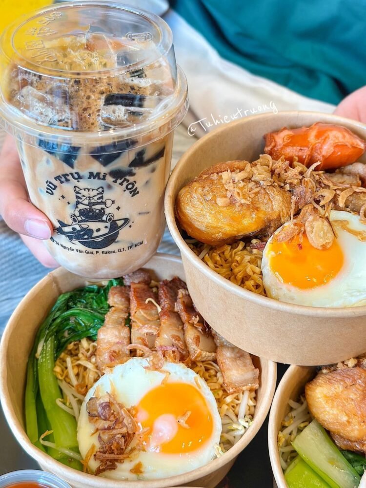 VÔ TÌNH SĂN ĐƯỢC VŨ TRỤ MÌ TRỘN NGON HẾT NẤC - NGON/ BỔ/ RẺ GIỮA TRUNG TÂM Q1 

...