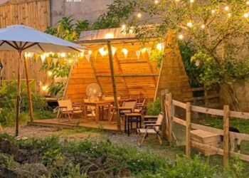 Sunny Farm là một chiếc Farm nhỏ, có khu cafe, một khu Farm với mấy bé cừu đáng ...