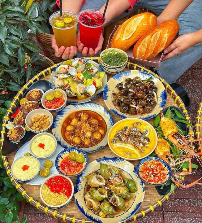 ỐC "XÌ TAI" HÀ NỘI ĐỘC LẠ NHẤT SÀI GÒN, 300 CÀNH ĂN MỘT MẸT TẸT GA
ỐC BÉO HÀ N...