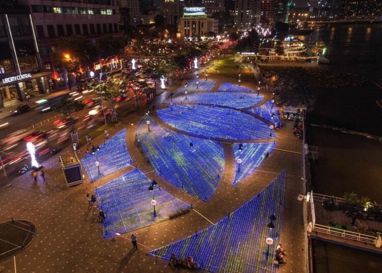 Set kèo đi “CÔNG VIÊN BẠCH ĐẰNG ĐẸP LUNG LINH” ở Sài Gòn  - Công viên bến Bạch Đ...