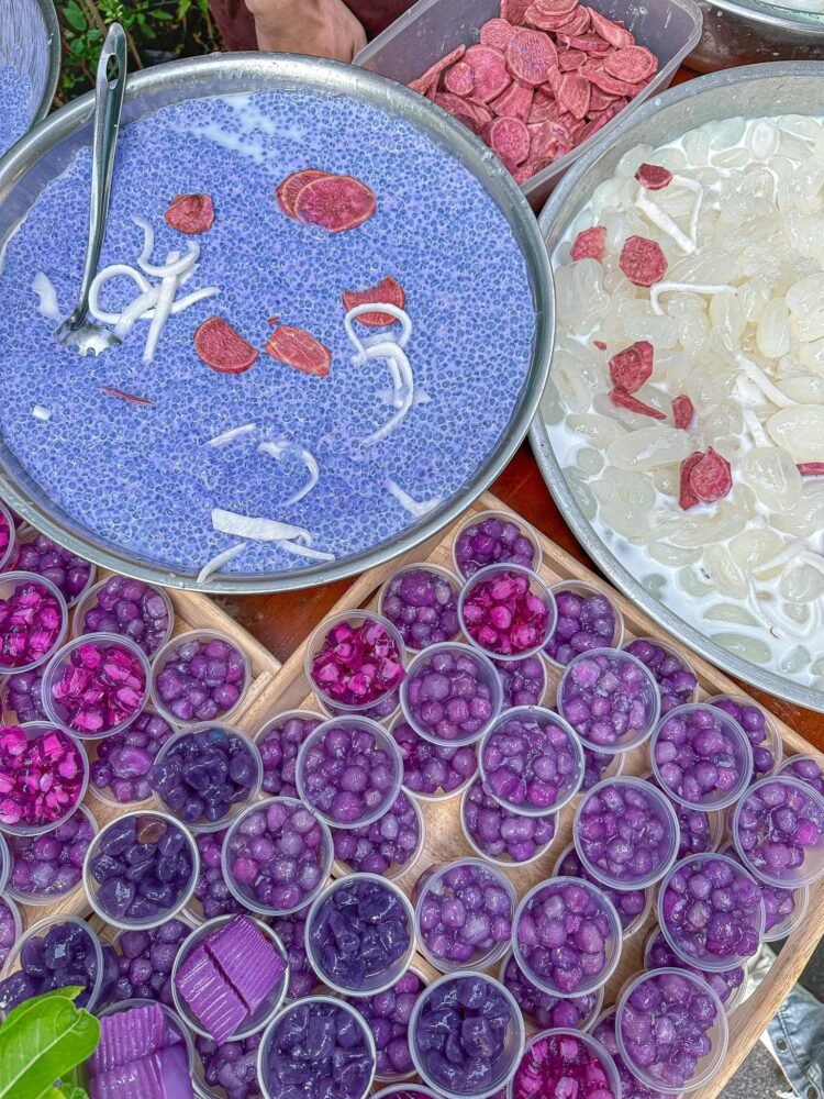 CHÈ DỪA DẦM KHOAI MÔN TÍM LỊM ĐỘC NHẤT SÀI GÒN CHỈ 29 Ka 
 
 Sài gòn mùa này mà ...