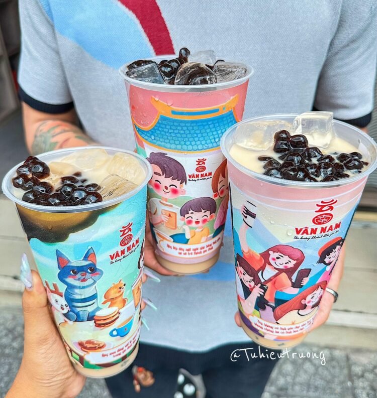 PHÁT HIỆN VÂN NAM RA MẮT 3 PHIÊN BẢN LY ĐỘC LẠ RỒI CÒN ĐƯỢC TẶNG CẢ TÚI GIỮ NHI...