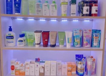 Hưng hòa việc gia đình Do k có tg bán hàng    e thanh lí toàn bộ cửa hàng từ 15k...