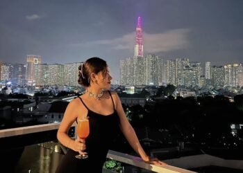 𝑸𝒖á𝒏 𝒄𝒂𝒇𝒆 𝒏𝒈ắ𝒎 𝑺à𝒊 𝑮ò𝒏 𝒄ự𝒄 𝒄𝒉𝒊𝒍𝒍 𝒗ớ𝒊 𝒗𝒊𝒆𝒘 𝑳𝒂𝒏𝒅.𝒎𝒂𝒓𝒌 𝒙ị𝒏 𝒙ò

 AMORE ROOF.TOP  
 2...