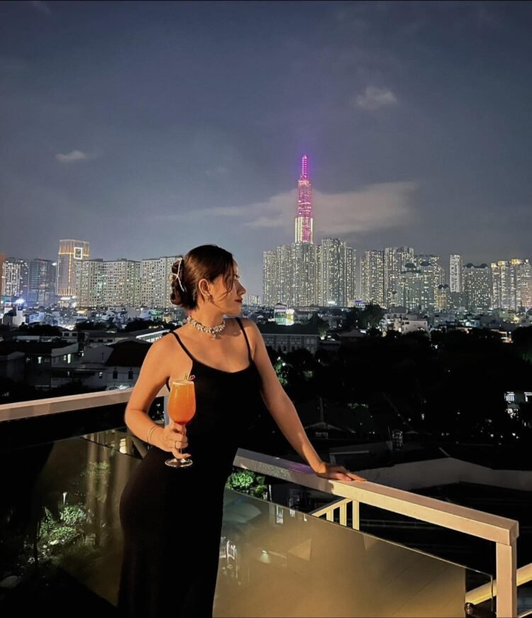 𝑸𝒖á𝒏 𝒄𝒂𝒇𝒆 𝒏𝒈ắ𝒎 𝑺à𝒊 𝑮ò𝒏 𝒄ự𝒄 𝒄𝒉𝒊𝒍𝒍 𝒗ớ𝒊 𝒗𝒊𝒆𝒘 𝑳𝒂𝒏𝒅.𝒎𝒂𝒓𝒌 𝒙ị𝒏 𝒙ò

 AMORE ROOF.TOP  
 2...