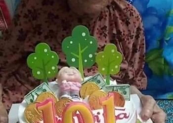 Tôi tổ chức sinh nhật lần thứ 101.
 Không ai chúc mừng tôi, vì tôi không có ai c...