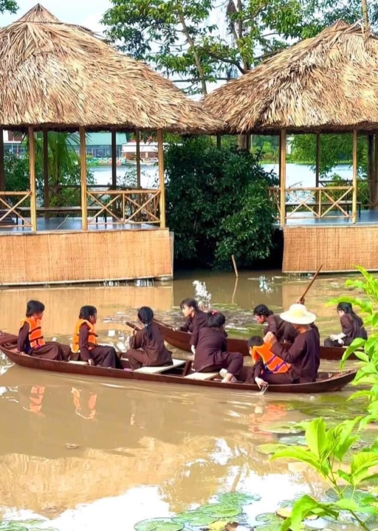 Cuối tuần không biết đi đâu chơi ghé ngay 𝐂𝐚́𝐧𝐡 Đ𝐨̂̀𝐧𝐠 𝐇𝐨𝐚 mới toanh cách 𝙗𝙚̂́𝙣 ...