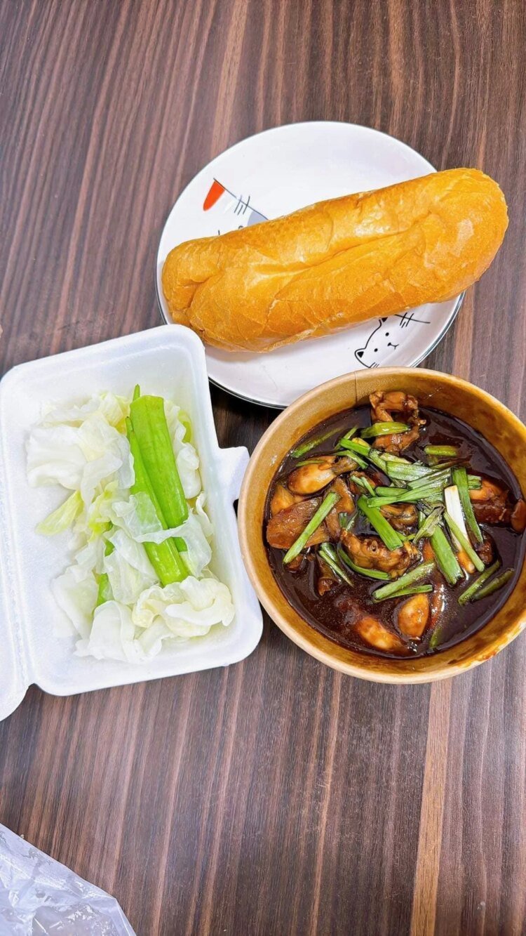 Loa loa loa cháo ếch đây
#cháoếchsingapore #cháoếchngọctỷ
𝐂𝐡𝐚́𝐨 𝐄̂́𝐜𝐡 𝐍𝐠𝐨̣𝐜...