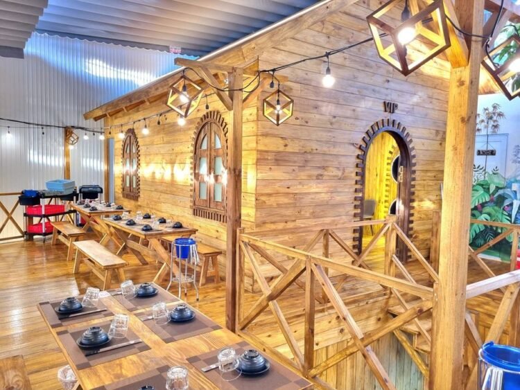 REVIEW Tiệm Ăn Săn Mây Quận 7 - Điểm đến thú vị cho những tín đồ lẩu nướng 

 Mì...