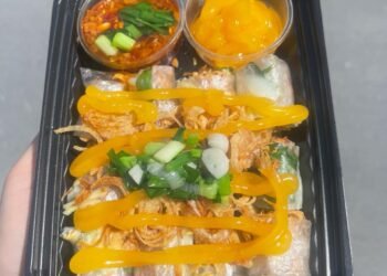 BÁNH TRÁNG ÚT QUYÊN
ĐA DẠNG VỚI 40 loại bánh tráng trong menu
BÁNH TRÁNG ÚT QUYÊ...