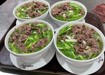 Nạp năng lượng đầu tuần bằng một tô phở là bạn đã vừa thưởng thức bữa sáng tốt ...