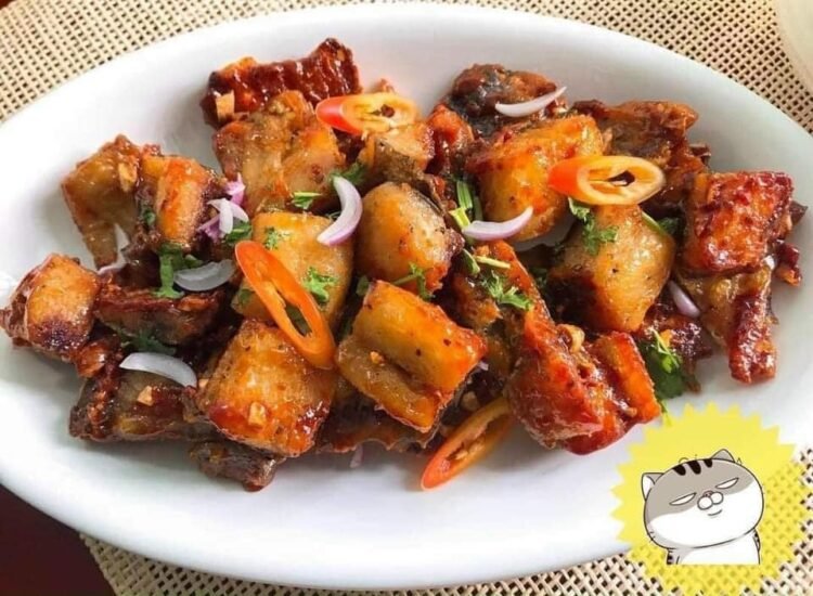 CÁ DỨA lai NGUYÊN CON 1 NẮNG

     Giá : #115k/ 1 kg 

 Cá dứa 1 nắng chuẩn hàng...