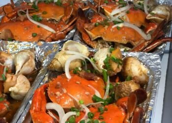 CUA VỀ ĐÊM (ship chế biến 24/24) CUA THỊT 5 CON 1KG/#180k CUA THỊT 4 CON 1KG/#28...