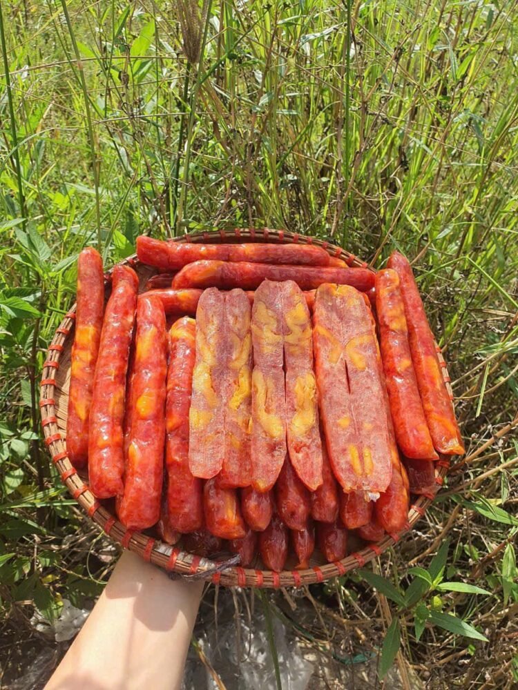 Lạp xưởng Sóc Trăng mùa Tết hàng sẵn SLL   Mua Biếu ngày Tết là quá tuyệt vời lu...