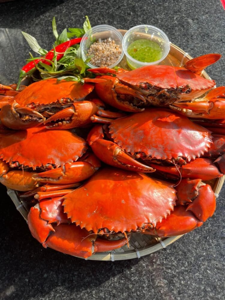 VỰA CUA TRUNG PHỤC VỤ 24-24
CUA THỊT 5 CON 1KG/#180k
CUA THỊT 4 CON 1KG/#280k
...