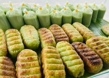 Chuối Nếp Nướng Lá Dứa 
  16.000 / phần  Nếp Nướng Lá Dứa 
  15.000 / phần