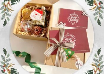 Mùa yêu thương,mùa của những món quà ấm áp đang đến rất gần rồi ạ. Để giáng sinh...