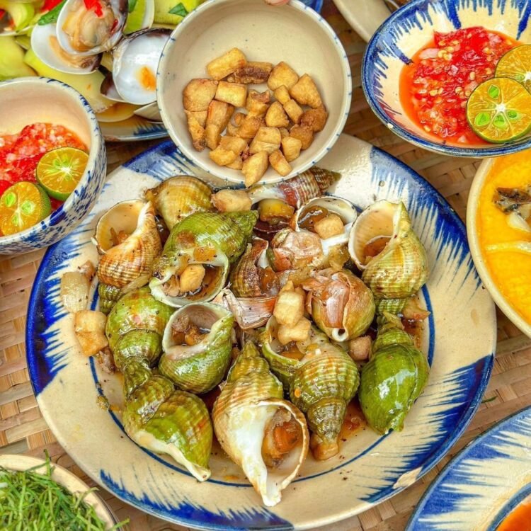 CUA CHẾ BIẾN CUỐI TUẦN BÊN EM cua rang me 3-4 con 1kg/#180k cua cháy tỏi 3-4 con...