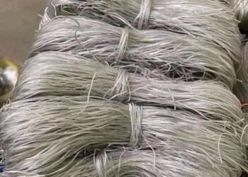 Lạc bóc tay 80k/kg
 Bánh bi cà 80k/túi nửa kí
 Hạt điều thượng hạng Đaklak 100k/...