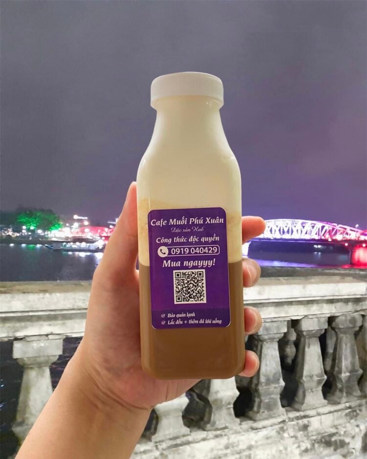 Giữa Sài Gòn tấp nập, nếu thèm đặc sản cafe muối Cố Đô thì hãy đến với Phú Xuân ...