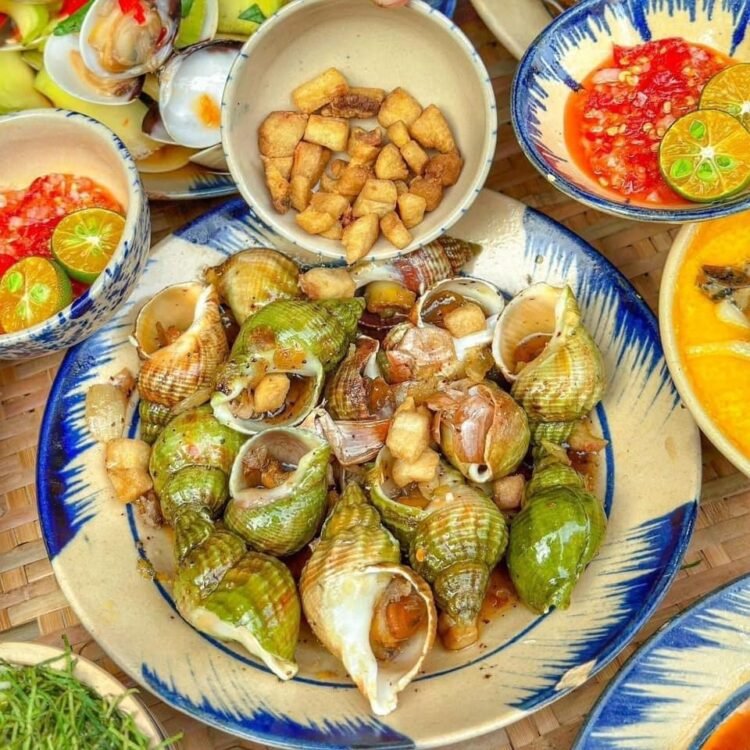 CUA-ỐC CHẾ BIẾN CÁC MÓN HOM
 NAY BÊN EM CHẤT LƯỢNG BAO ĂN TỪNG CON cua rang me 3...