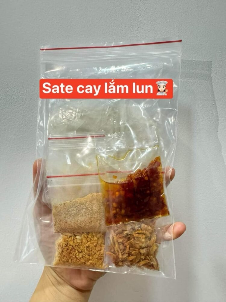 Nay em có : 
 Bánh tráng sate siêu cay
 Bánh tráng bơ muối hành phi
 ĐẶC BIỆT : ...
