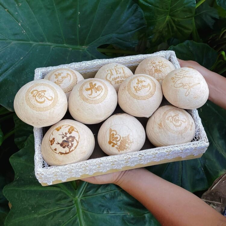 28-29 âm liịch em giao nha
 Dừa trưng bàn thờ nên trái nhỏ để 3-5 trái 1 dĩa 
 G...