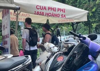 Tiệm bán hải sản người Hoa ngon bổ rẻ ở Quận 1 vạn người mê 

Phi Phi là tiệm bá...