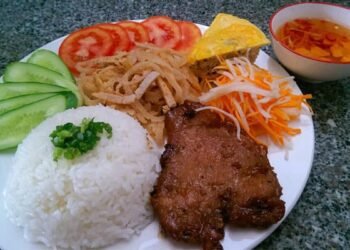 Cơm tấm Sài Gòn ngon bổ rẻ~~
 Chi nhánh mới nhưng rất ngon mọi người ghé ủng hộ ...