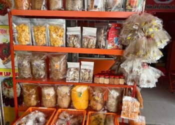 chào cả nhà ạ
Em có mấy món hot mời cả nhà:
- Gà ri ủ muối:
   + Nguyên con: 280...