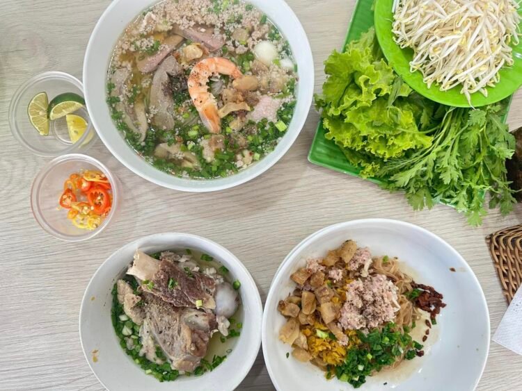 Tiệm ngon bán tết nè mọi người ơi. Hong có phụ thu hay tăng giá gì hết á. Tui ă...