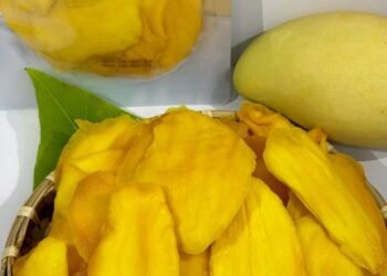 Xoài nhà em bảo quản ở nhiệt độ thường được 3-6 tháng nên các chị cứ mạnh tay mu...