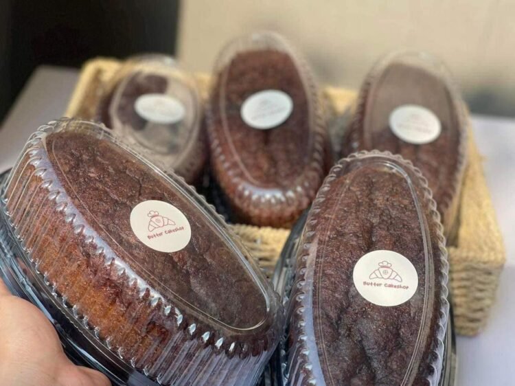 Mai có mẻ bánh mì sữa Hokkaido thơm mềm. Mình giữ lại 1 ổ từ tuần trc, để trong...