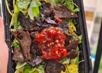 Trời ơi dạo gần đây cứ bị thèm đồ ăn Bình Định, nhớ hương vị ăn vặt của quê. Ta ...