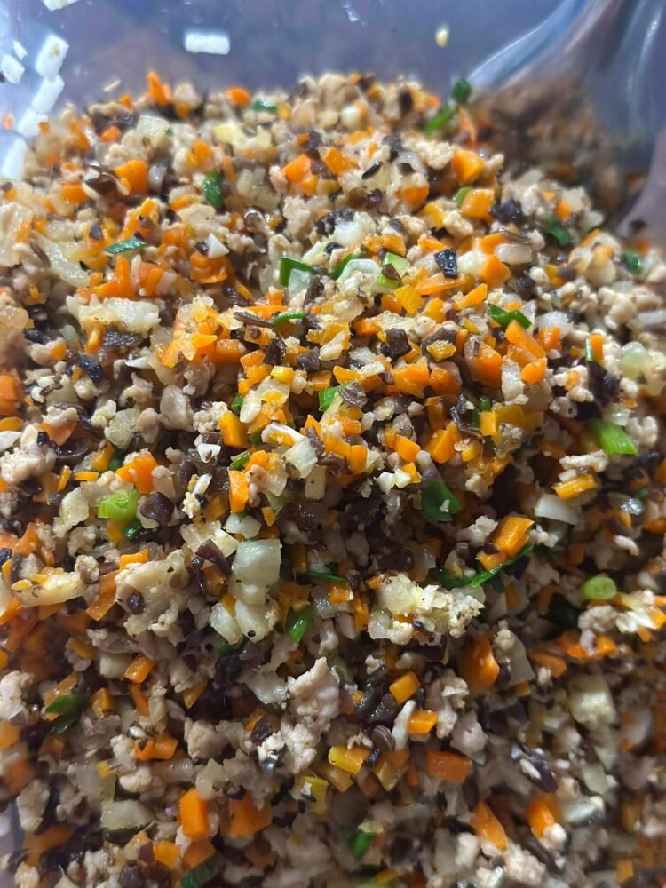 BÁNH TRÁNG LỤI - CHẤM MẮM ME 
 #30K/Phần ( 12 cuộn ) 
 #40k/ Phần ( 16 cuộn ) 
...